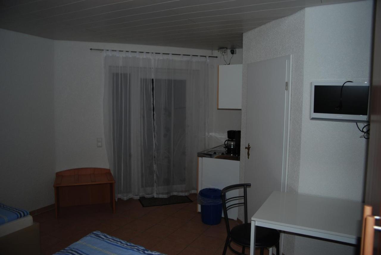 Ferienwohnungen Schaefer Obersulm 外观 照片